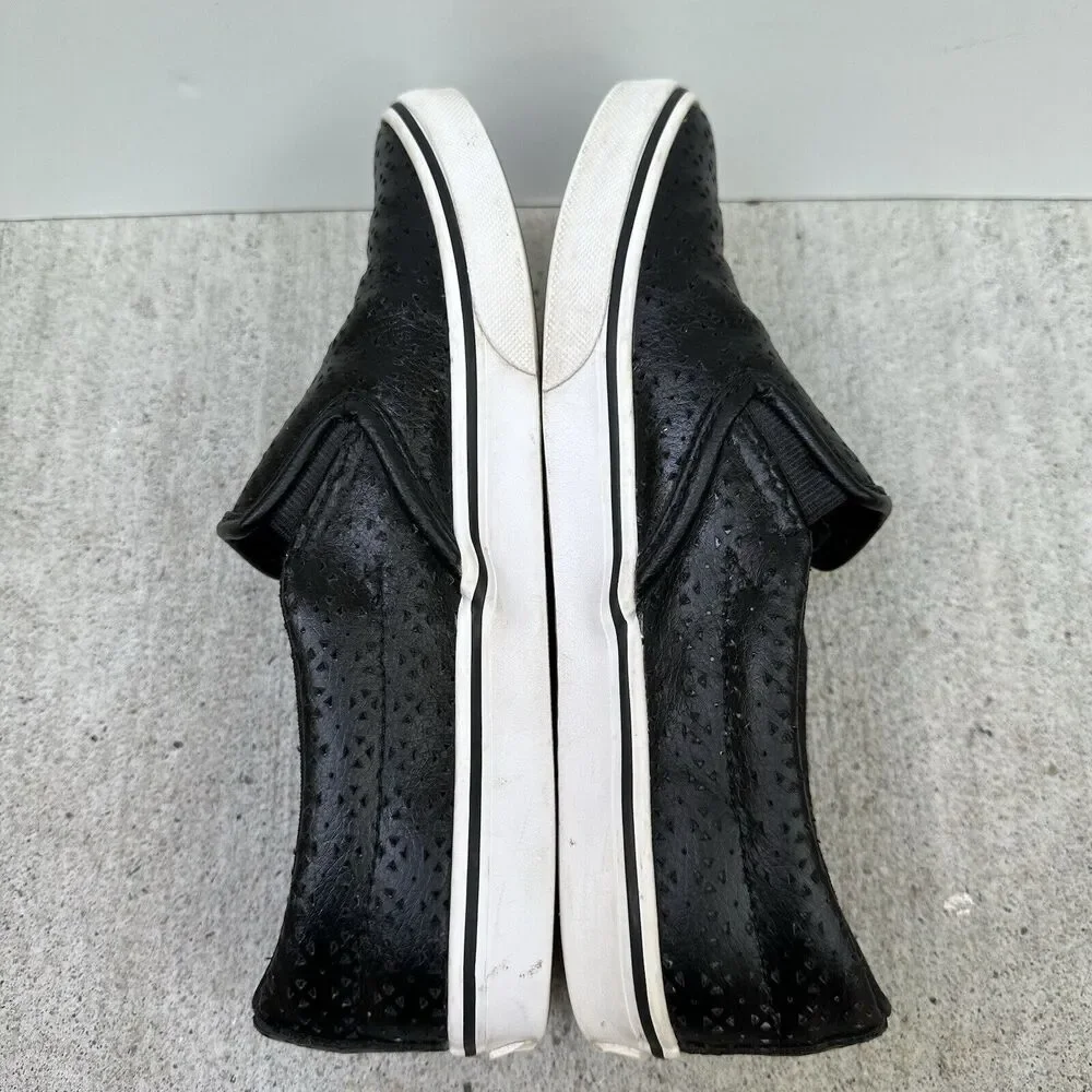 Vans Asher Slip On Shoes Womens 7 Black Perforated Leather Sneaker 721356 Skater